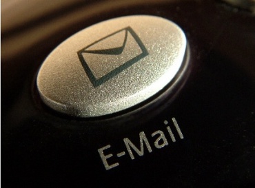 E-Mail button